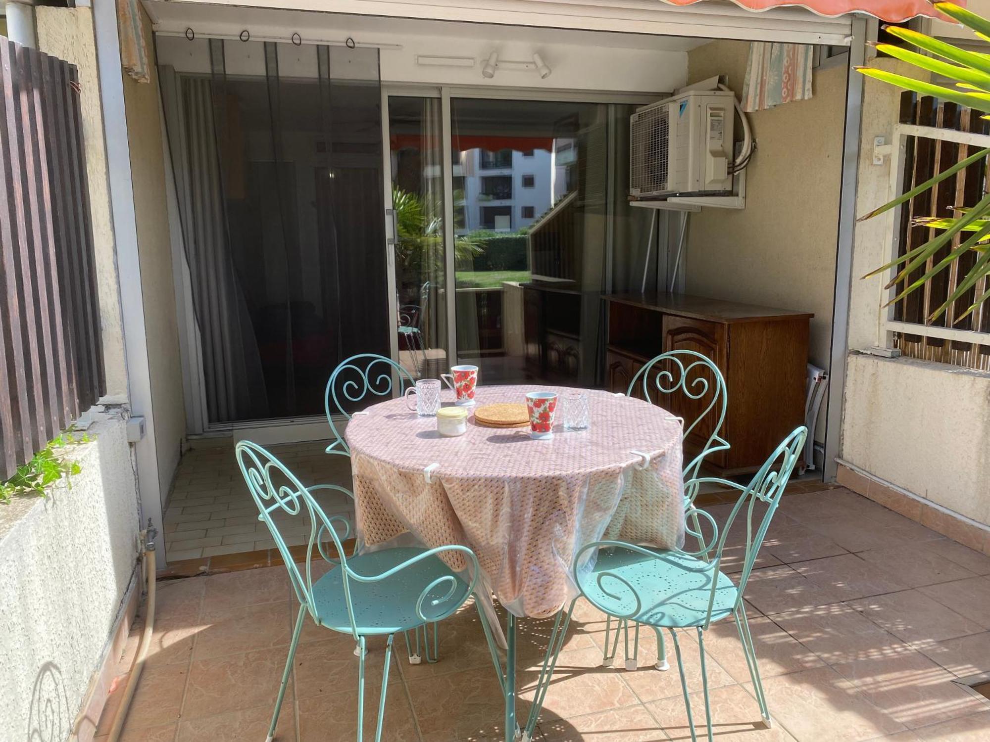 Sol-Y-Days Los Amigos, Studio 4 Couchages En Rez-De-Jardin, Avec Grande Terrasse Et Parking, A 250M De La Plage Le Grau-du-Roi Buitenkant foto